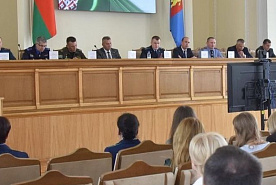 Раннее выявление семейного неблагополучия и социализация обязанных лиц: с участием Барановичского межрайпрокурора состоялось заседание горисполкома
