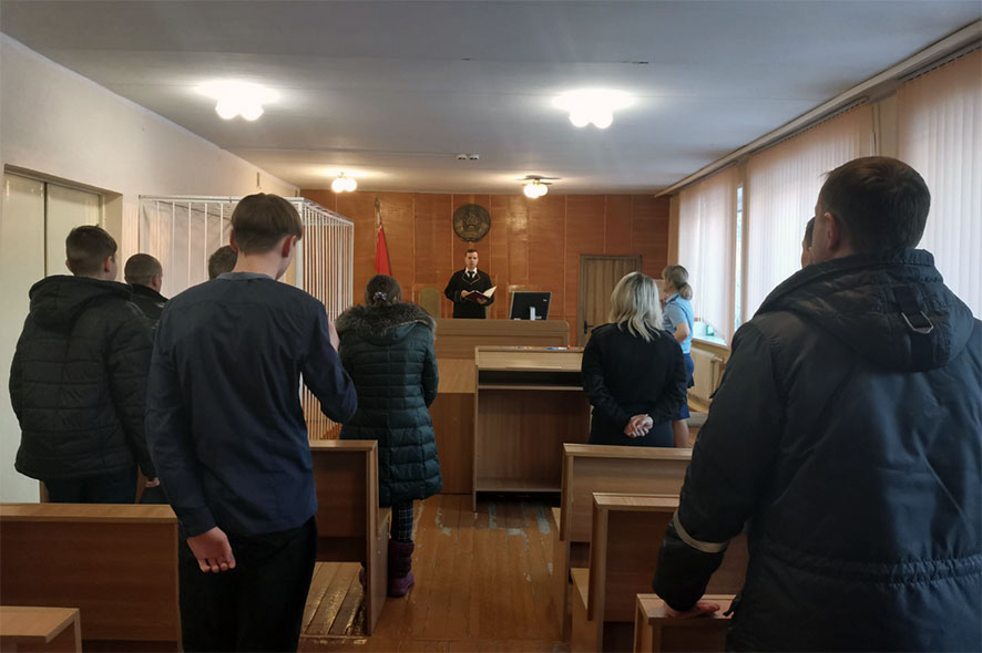 Подросток Узда 2.jpg Подросток Узда 2.jpg