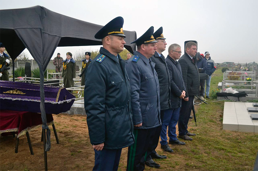 Несвиж перезахоронен жертв геноцида.jpg Несвиж перезахоронен жертв геноцида.jpg